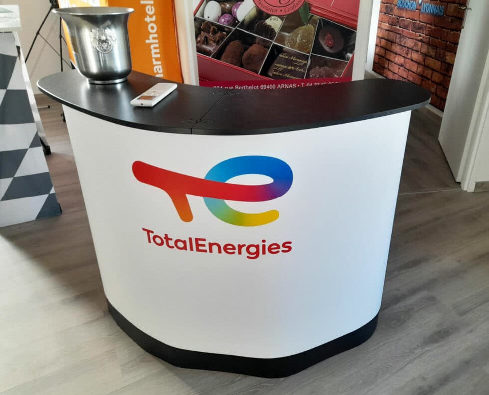 Comptoir valise total energies - Adéquat Expo